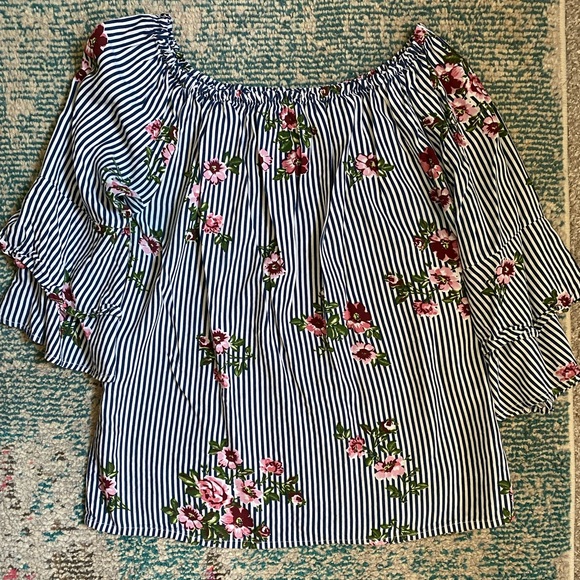 Lascana 3/4 Sleeve Floral Top - Picture 2 of 4